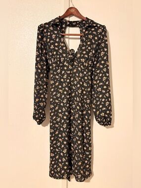 Max + Ash Boho Long Sleeve Large V Neck Black Floral Open Back Midi Dress